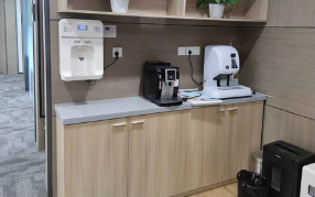 上海錦和中心商務樓選擇浩澤凈水器租賃！